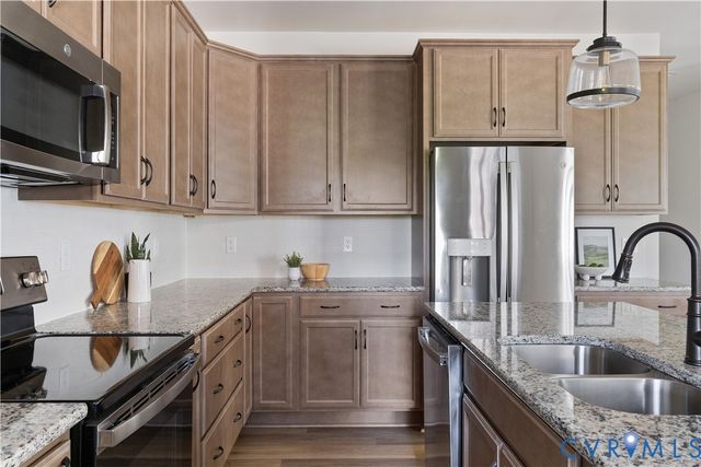 109 Axton Ln, Ashland, VA 23005