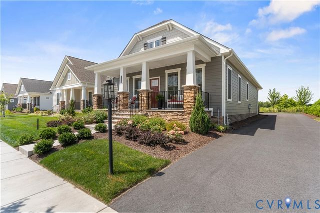 109 Axton Ln, Ashland, VA 23005