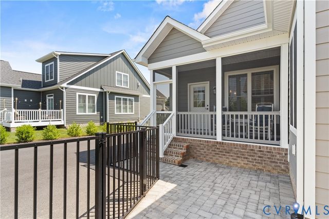 109 Axton Ln, Ashland, VA 23005