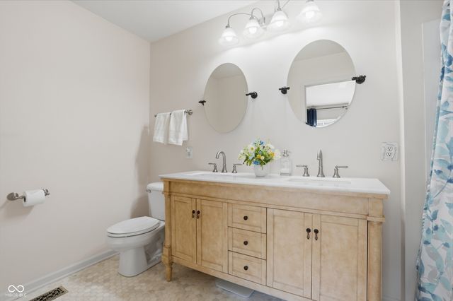 124 9th Street NW, Carmel, IN 46032