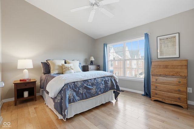 124 9th Street NW, Carmel, IN 46032