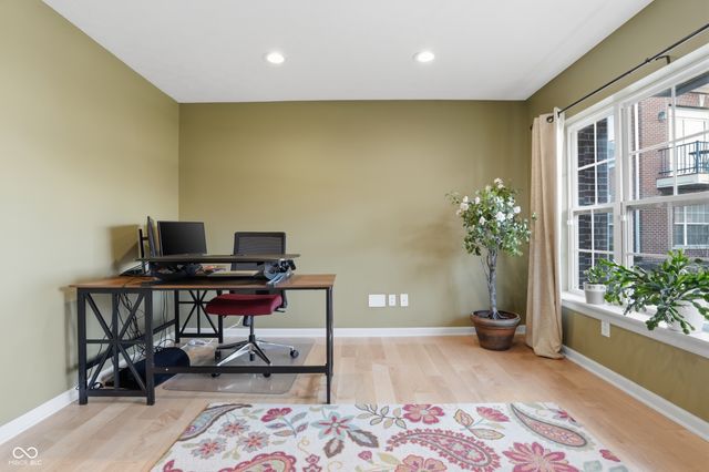 124 9th Street NW, Carmel, IN 46032