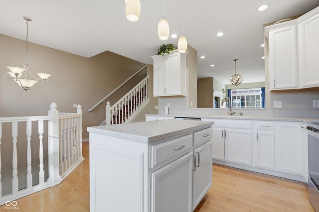 124 9th Street NW, Carmel, IN 46032