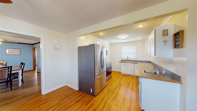 68 Leaf Street, West Warwick, RI 02893