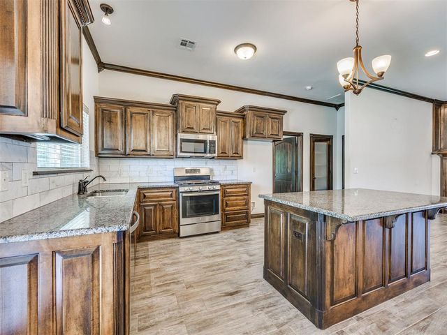 3223 Wood Valley Road, Norman, OK 73071