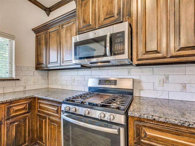 3223 Wood Valley Road, Norman, OK 73071