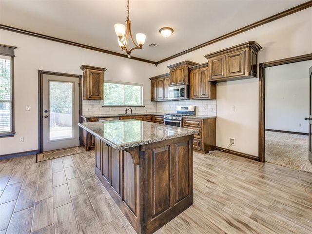 3223 Wood Valley Road, Norman, OK 73071