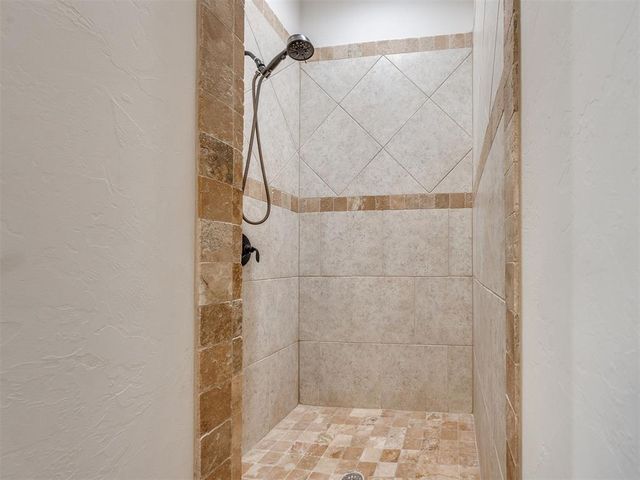 3223 Wood Valley Road, Norman, OK 73071