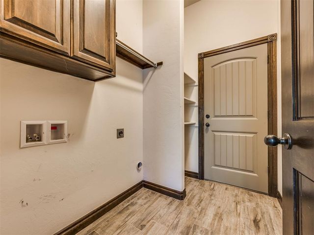 3223 Wood Valley Road, Norman, OK 73071