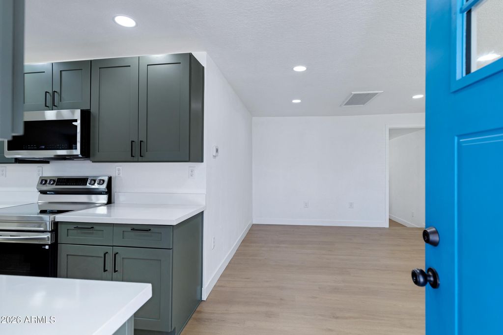 Image 5 of property listing at 144 N SPENCER --, Mesa, AZ 85203