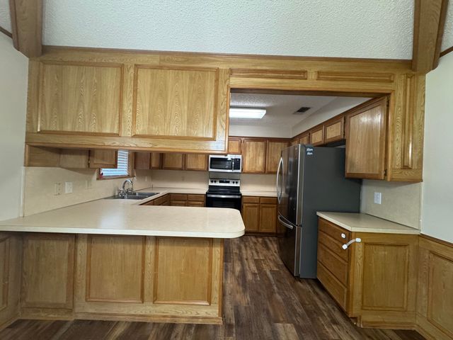 3438 Walnut Hill Drive, San Angelo, TX 76904