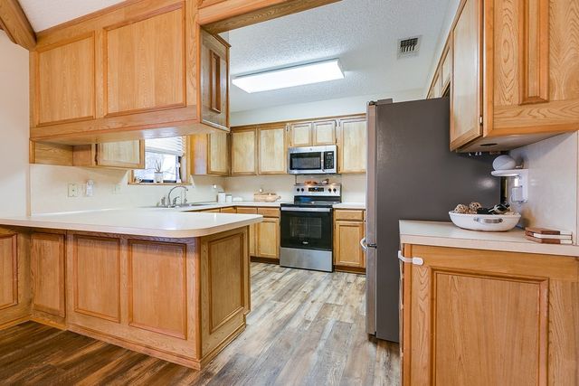 3438 Walnut Hill Drive, San Angelo, TX 76904