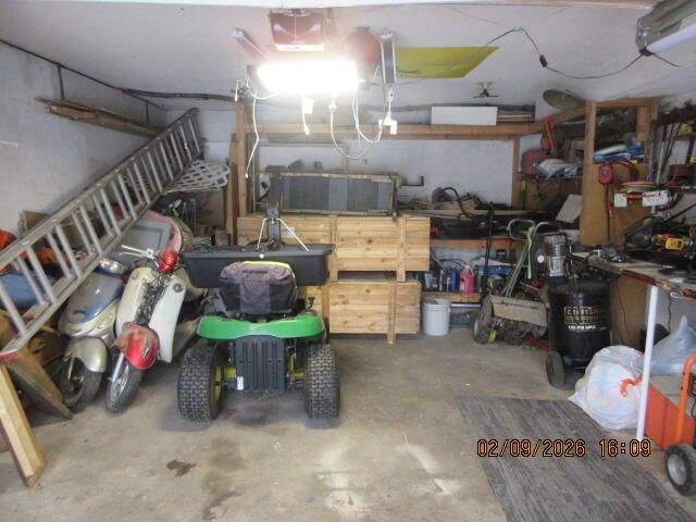 400 Newberg Avenue NW, Grand Rapids, MI 49504