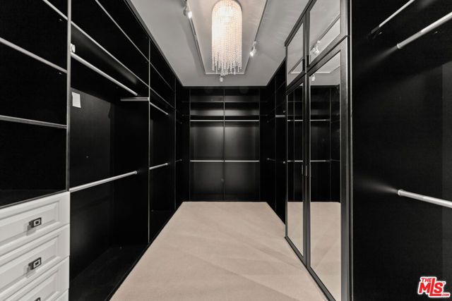 3170 Kings Court, Los Angeles, CA 90077