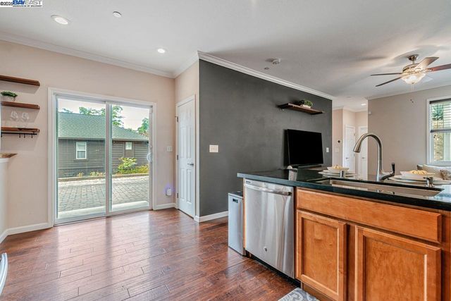 1115 Vine Ave, Martinez, CA 94553