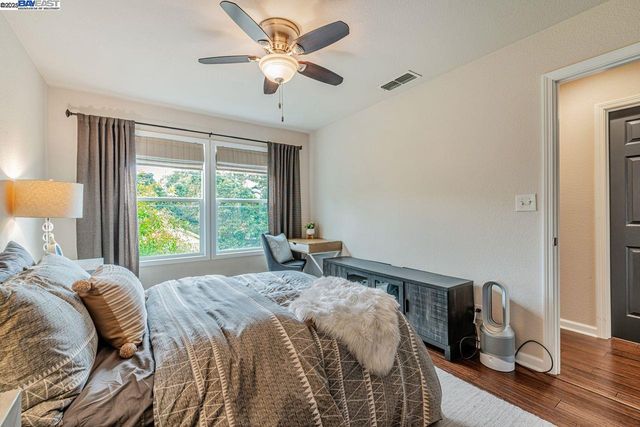 1115 Vine Ave, Martinez, CA 94553