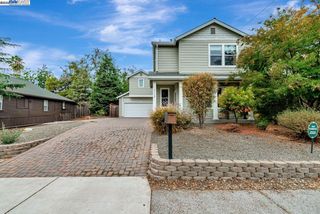 1115 Vine Ave, Martinez, CA 94553