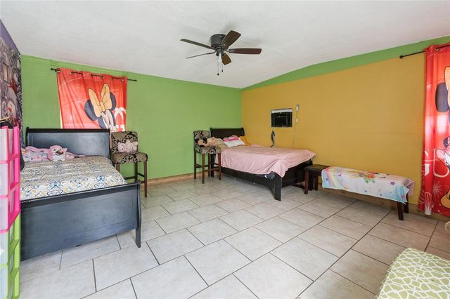 825 COOK ROAD, Mulberry, FL 33860