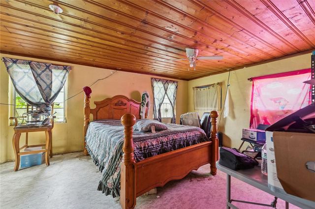 825 COOK ROAD, Mulberry, FL 33860