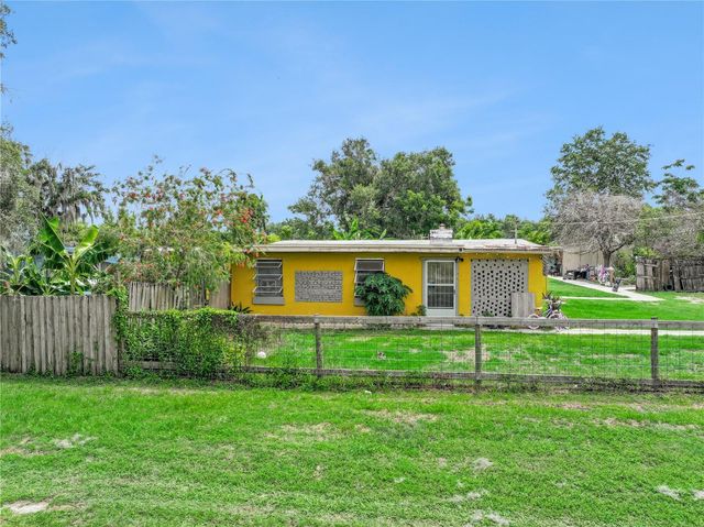 825 COOK ROAD, Mulberry, FL 33860