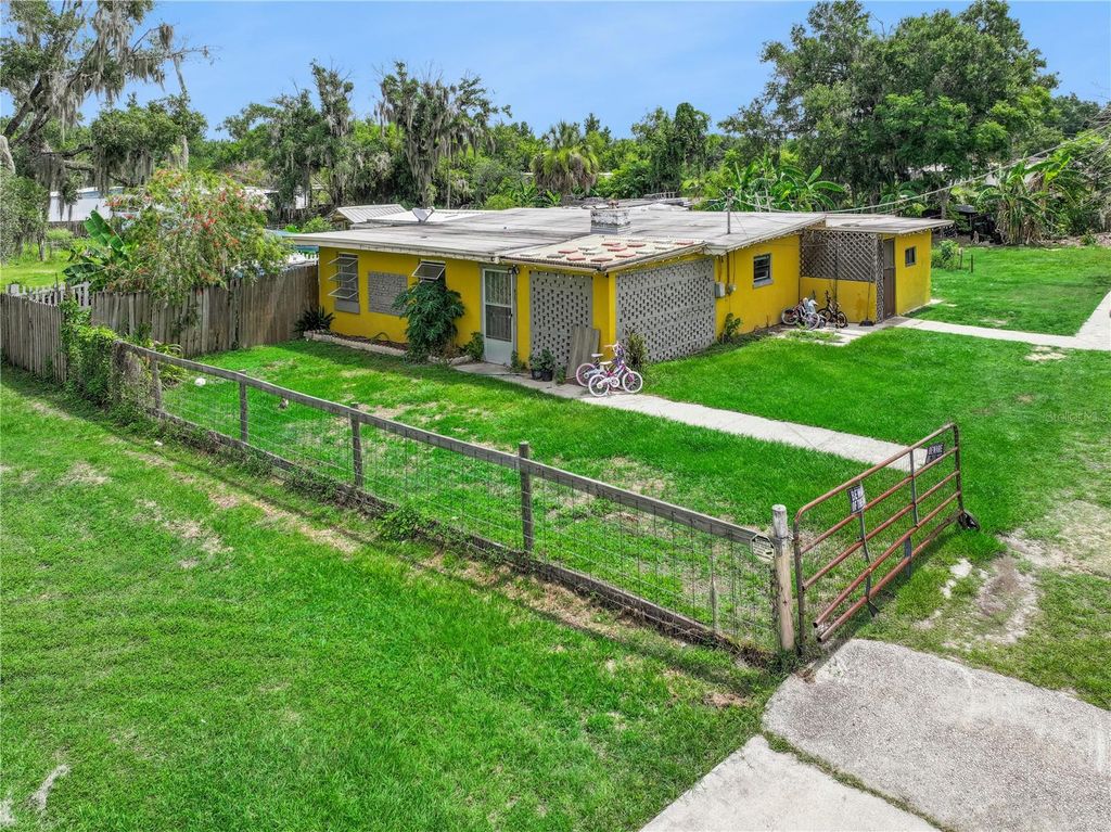 825 COOK ROAD, Mulberry, FL 33860