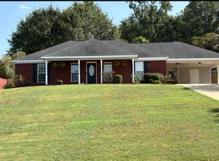 54 Lee Road 2108, Phenix City, AL 36870