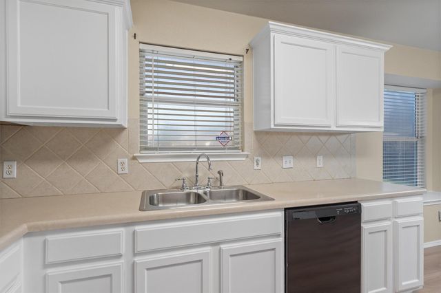 1113 Tudor House RD, Pflugerville, TX 78660