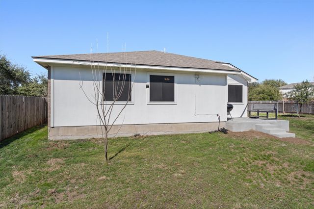 1113 Tudor House RD, Pflugerville, TX 78660