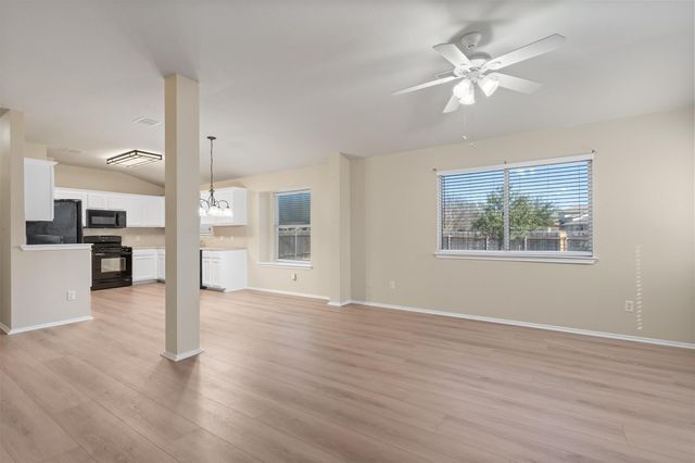 1113 Tudor House RD, Pflugerville, TX 78660