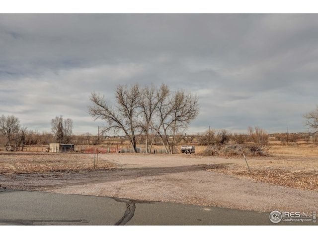 5101 Pawnee Dr, Greeley, CO 80634