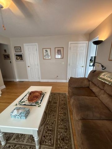 866 Madison Ave, Rahway City, NJ 07065