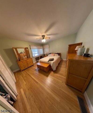 866 Madison Ave, Rahway City, NJ 07065