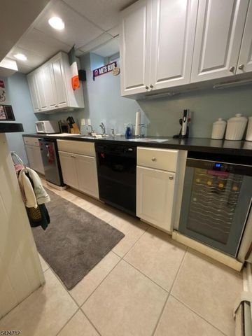 866 Madison Ave, Rahway City, NJ 07065