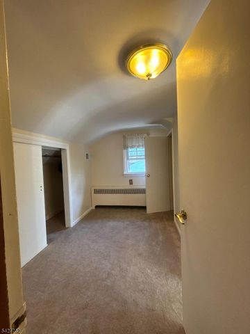 866 Madison Ave, Rahway City, NJ 07065