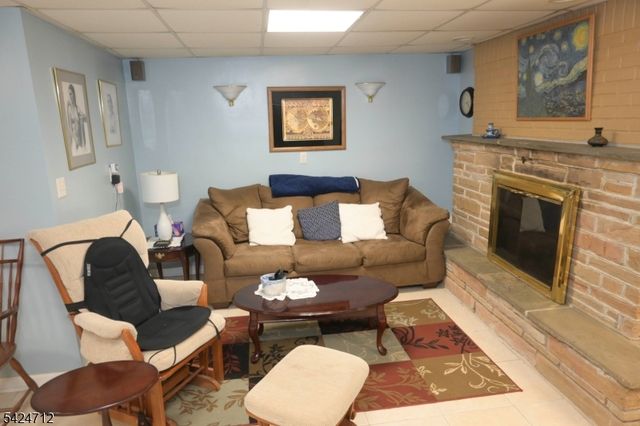 866 Madison Ave, Rahway City, NJ 07065