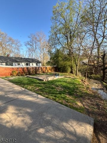 866 Madison Ave, Rahway City, NJ 07065