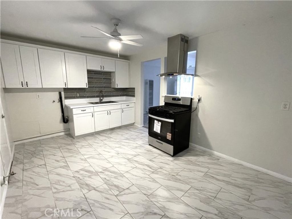 6959 N Atlantic Pl, Long Beach, CA 90805