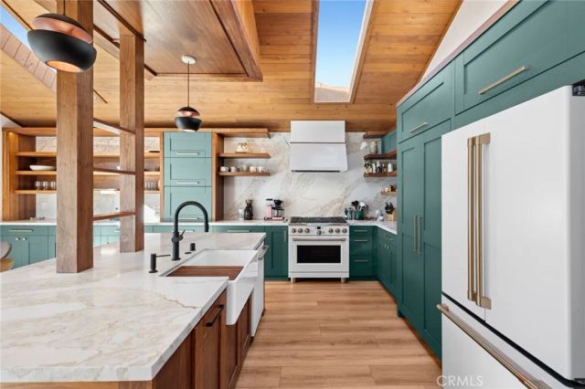 33121 Mesa Vista Drive, Dana Point, CA 92629