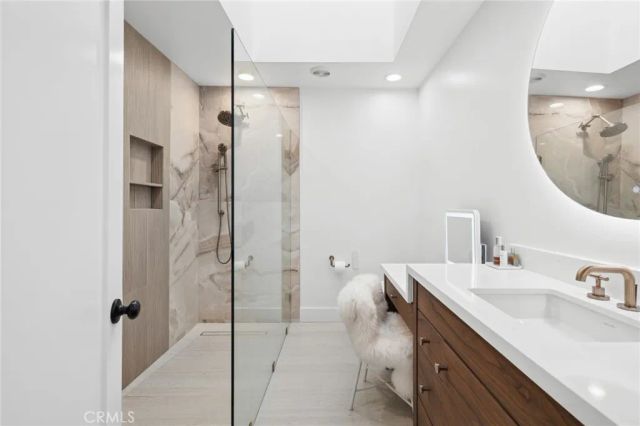 33121 Mesa Vista Drive, Dana Point, CA 92629