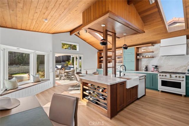 33121 Mesa Vista Drive, Dana Point, CA 92629