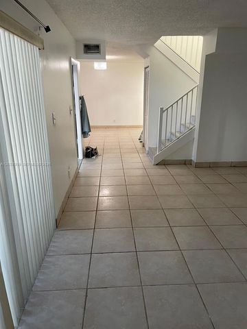 2060 SW 90th Ave A-18, Davie, FL 33324