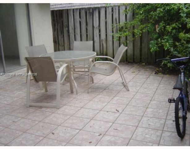 2060 SW 90th Ave A-18, Davie, FL 33324