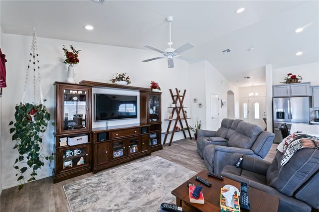 6111 S Comstock Avenue, Fort Mohave, AZ 86426