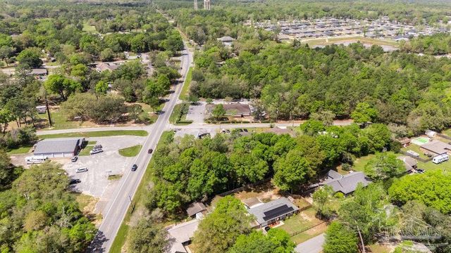 - Berryhill Rd, Milton, FL 32570
