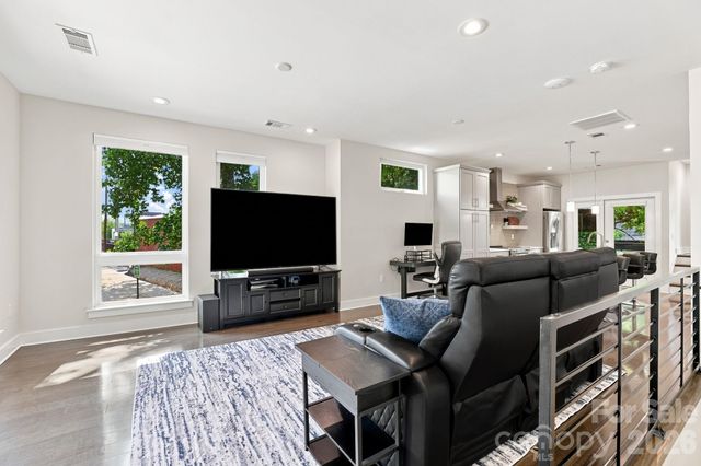 2860 Youngblood Street, Charlotte, NC 28203
