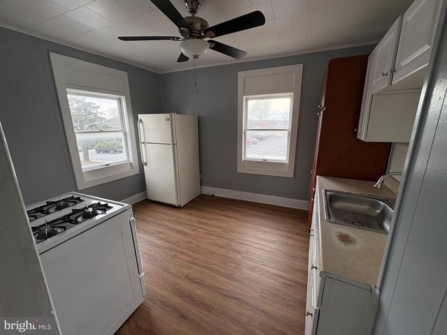 2713 HAMMONDS FERRY, Halethorpe, MD 21227