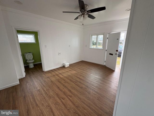 2713 HAMMONDS FERRY, Halethorpe, MD 21227