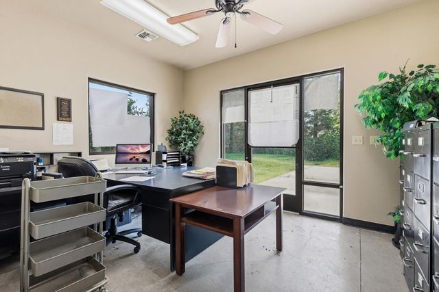 8519 Oak Creek Ct, Oakdale, CA 95361