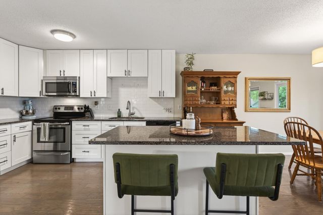 1738 Woodgate Lane, Eagan, MN 55122