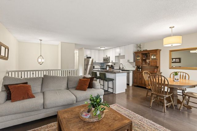 1738 Woodgate Lane, Eagan, MN 55122